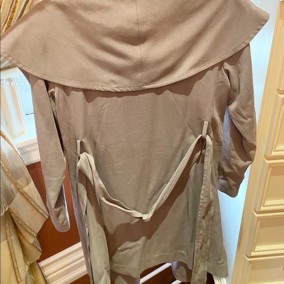 Jacket - Picture 3 of 3